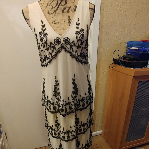 NEW 🌺 Beaded Evening / Prom Dress - Picture 3 of 8